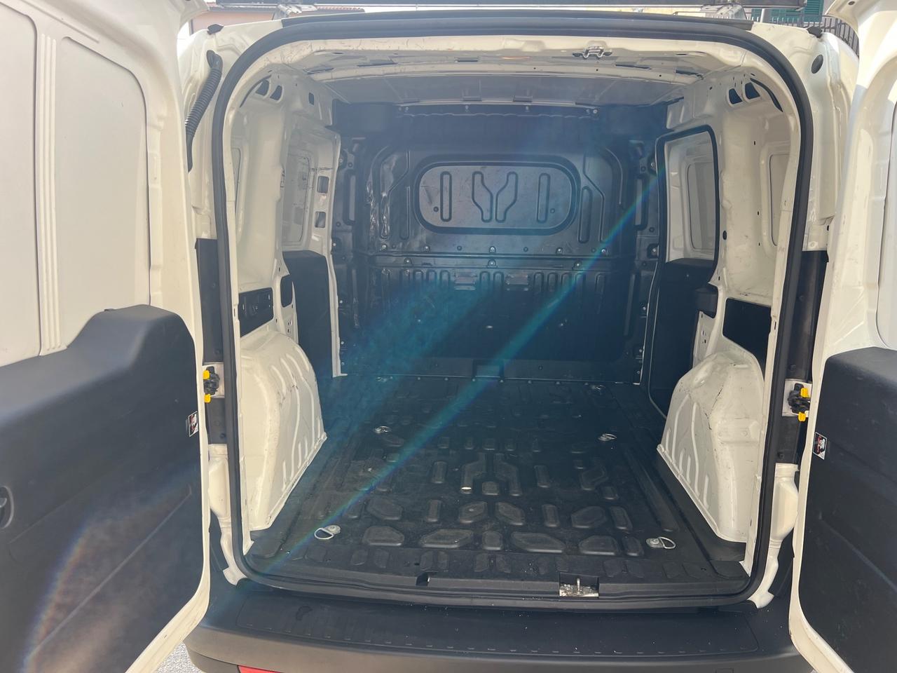 Fiat Doblo 1.3 MJT S&S PC-TN Cargo Easy