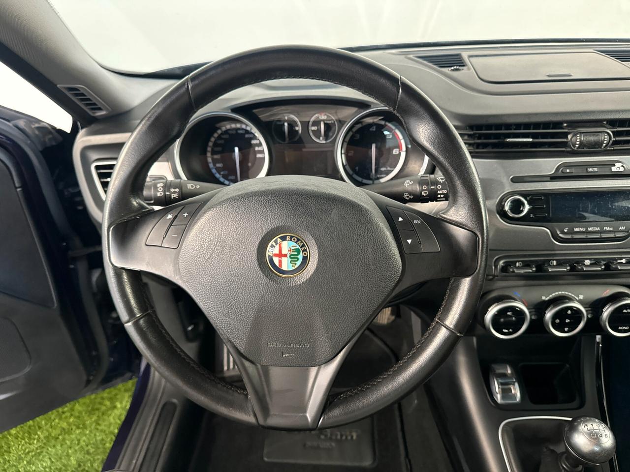 Alfa Giulietta 1.6 JTDm Distinctive SENSORI PARCHEGGIO