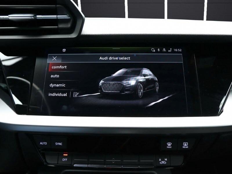 AUDI A3 4ª serie A3 SPB 30 TDI S tronic S line...