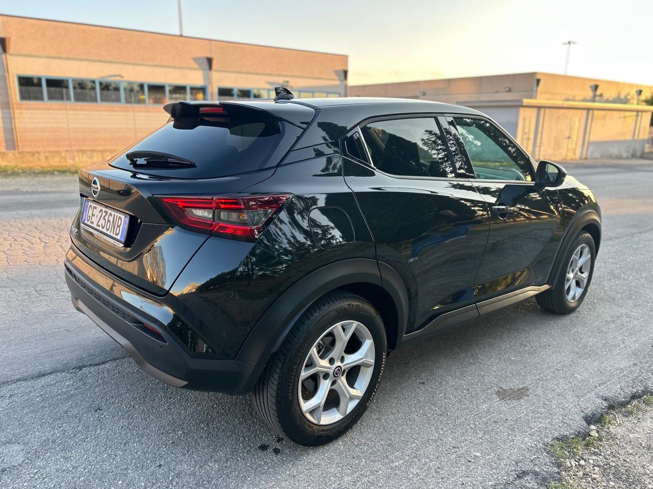 Nissan Juke 1.0 DIG-T 114 CV DCT N-Connecta