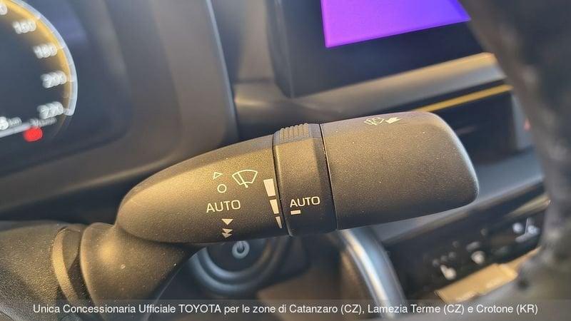 Toyota C-HR 2.0 HV Lounge Premiere