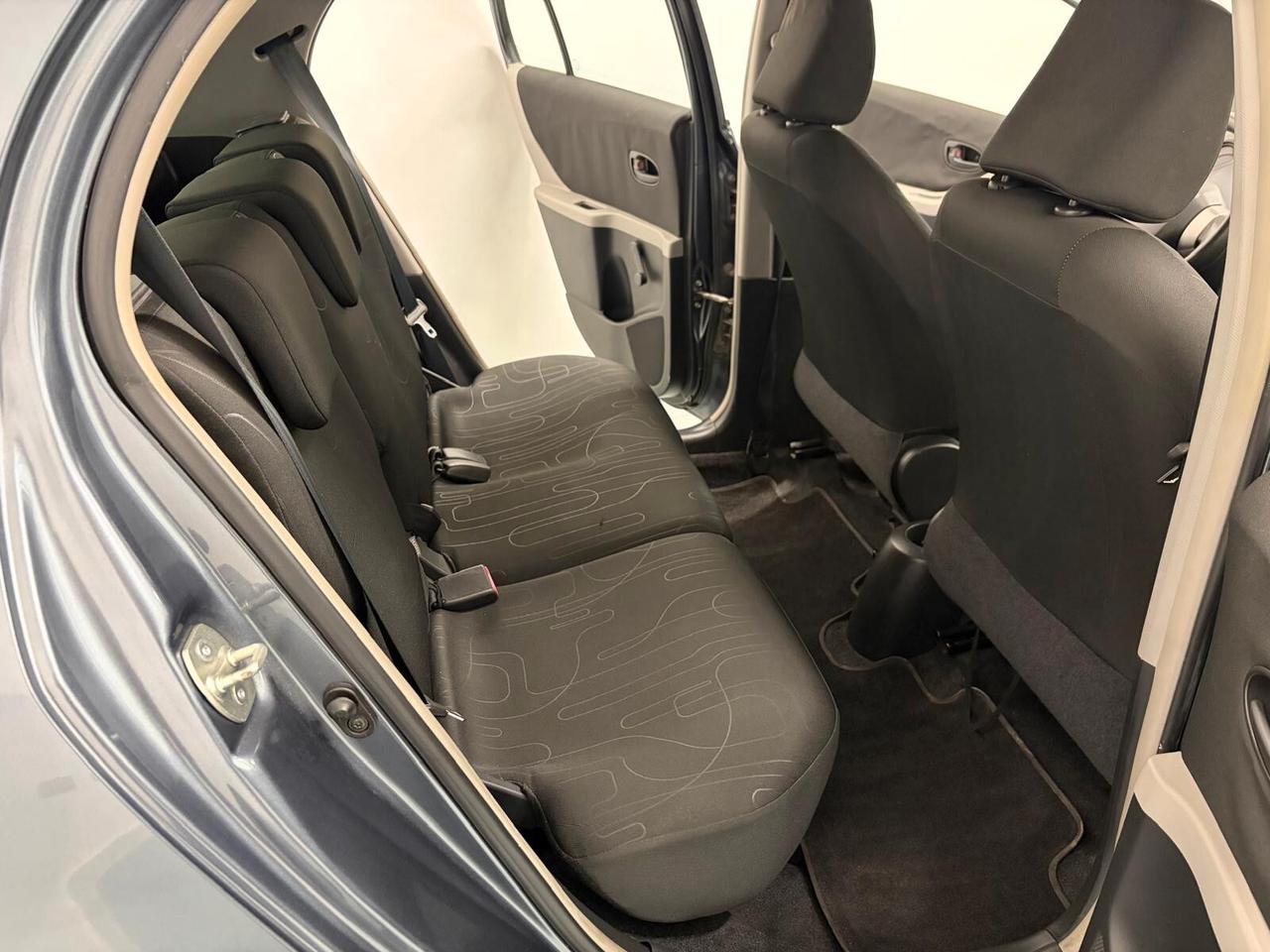 Toyota Yaris 1.0 TUTTO INCLUSO CHIAVI IN MANO LEGGI