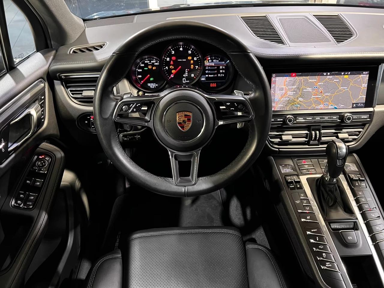 Porsche Macan 2.0 TETTO-NAVI-PELLE-TELECAMERA-SERVICE