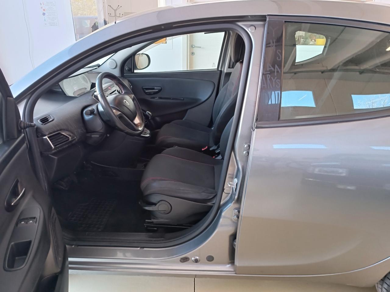 Lancia Ypsilon 1.3 MJT 16V 95 CV 5 porte S&S Platinum