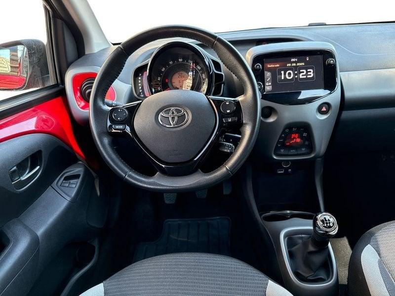 Toyota Aygo Aygo 5p 1.0 x-play 72cv
