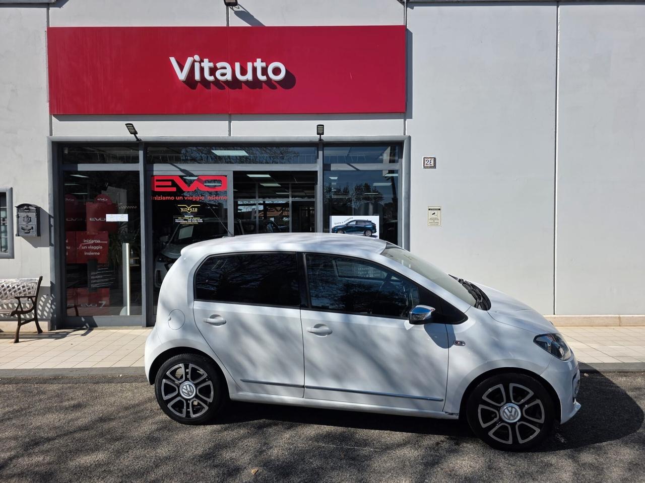 Volkswagen up! 1.0 75 CV 5p. high