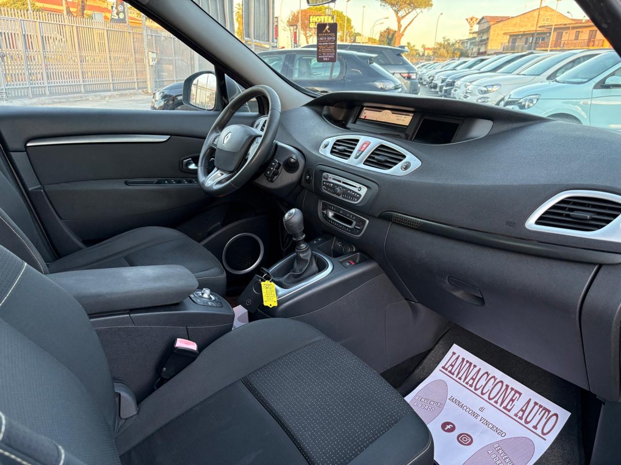 Renault Scenic xmod 1.5 dci 2011