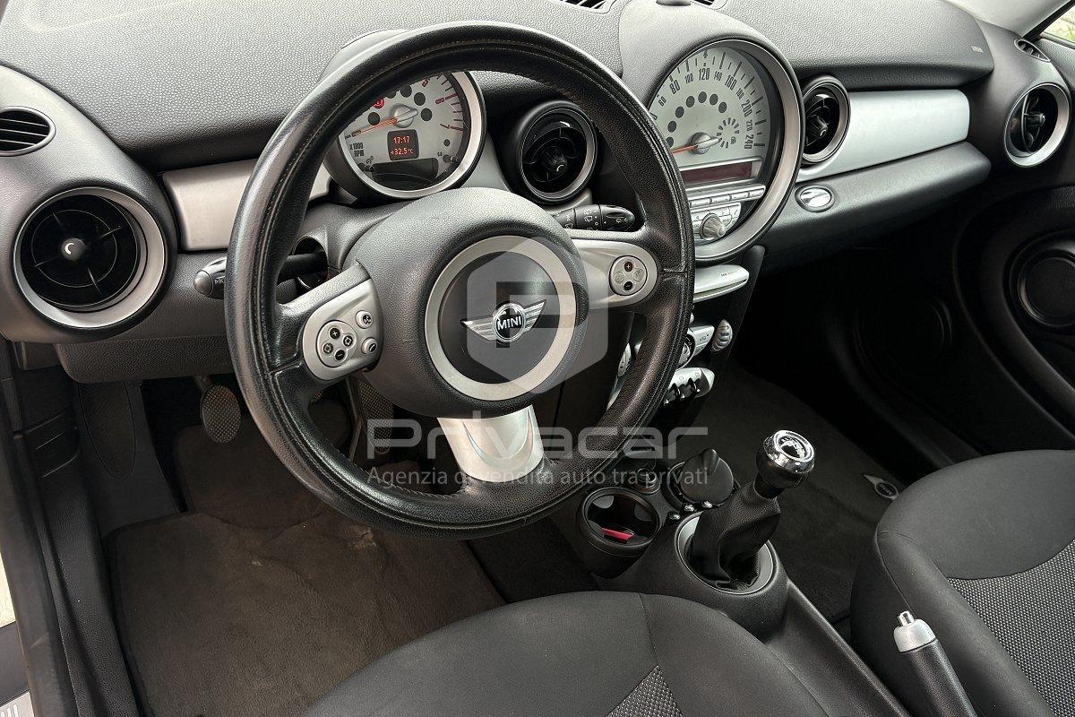 MINI Mini 1.6 16V Cooper D