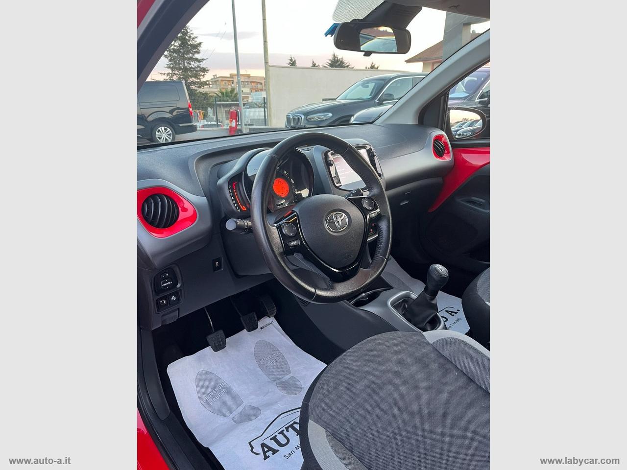 TOYOTA Aygo 1.0 VVT-i 72 CV 5p. x-business