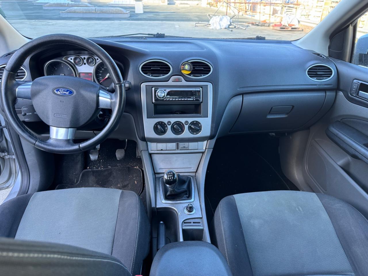 Ford Focus 5p 1.6 tdci 90cv distribuzione fatta