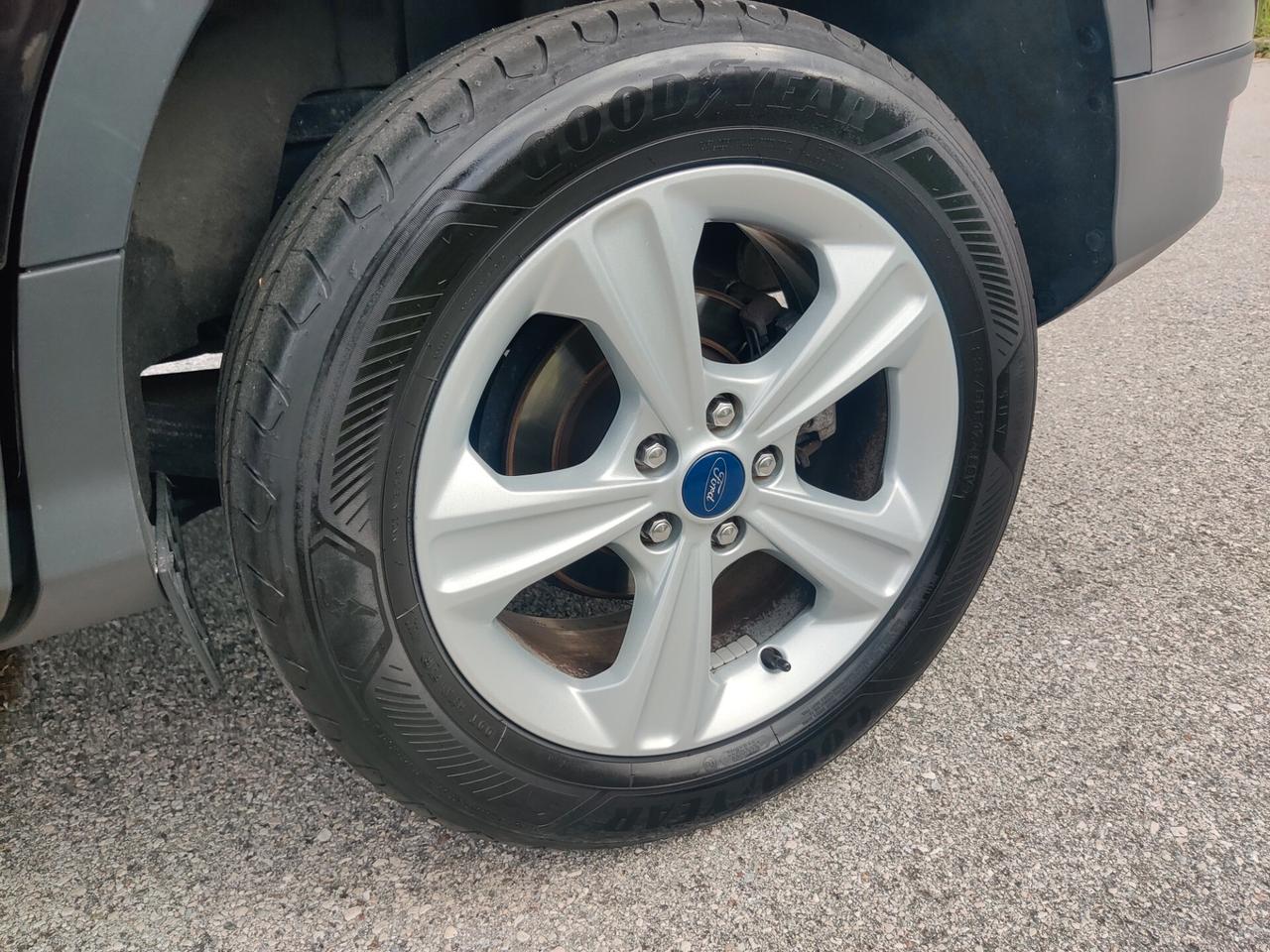 Ford Kuga 2.0 TDCI 180 CV S&S 4WD Powershift Titanium X