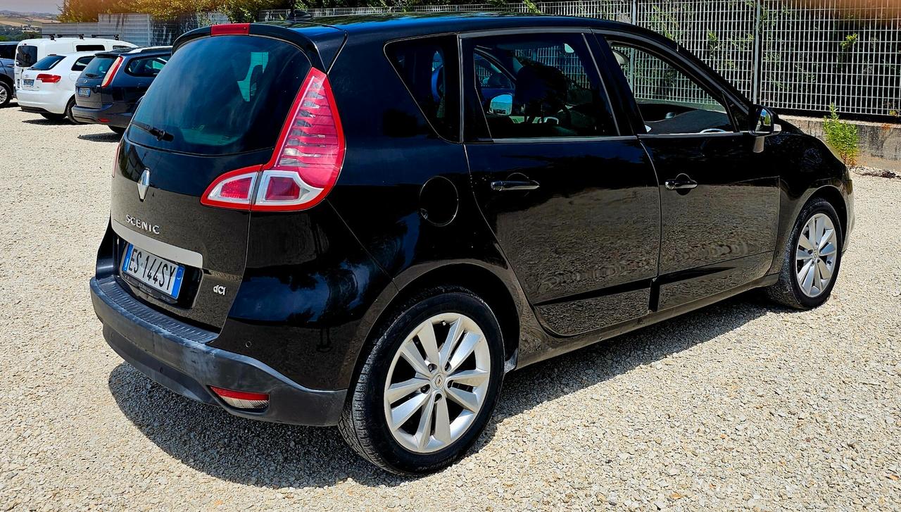 Renault Scenic Scénic X-Mod 1.9 dCi 130CV Dynamique
