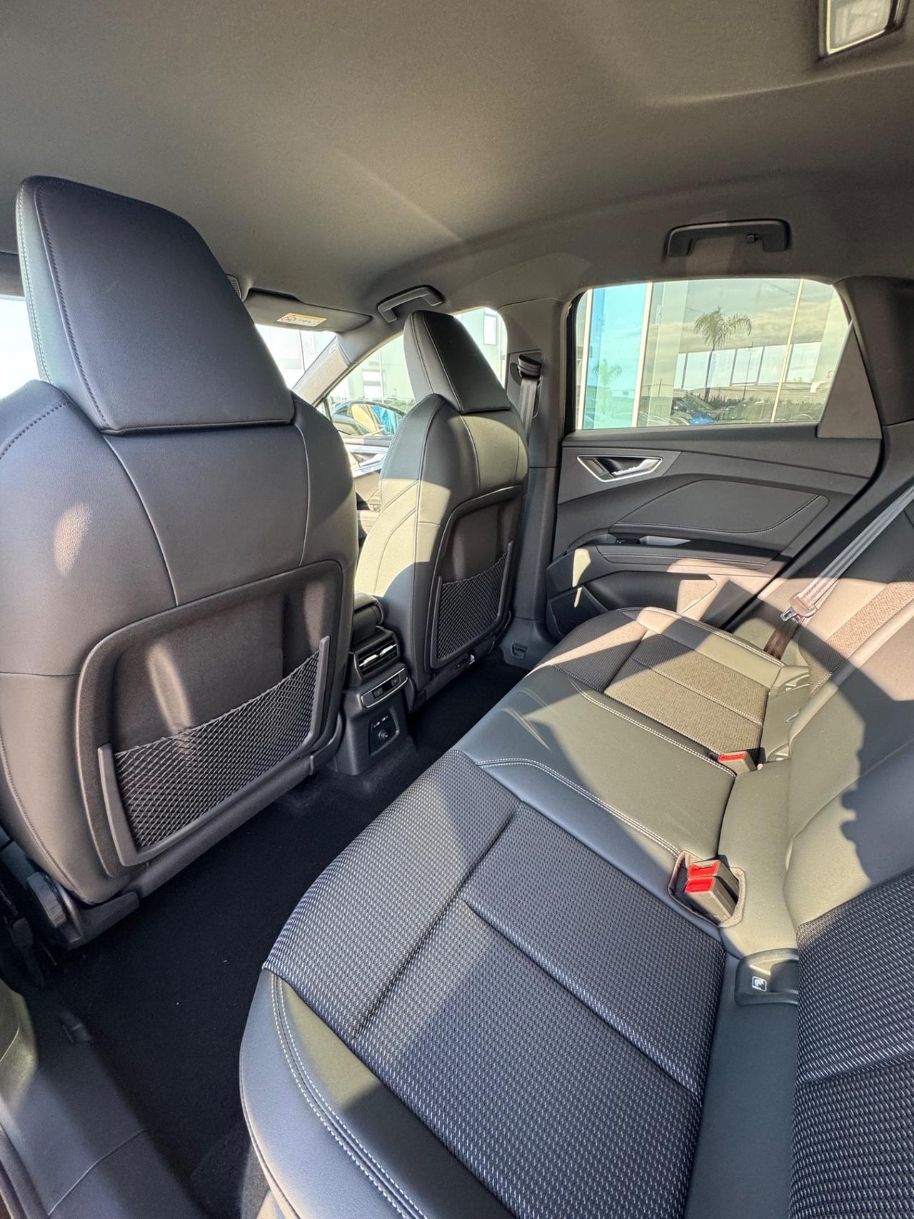 Audi Q4 SPB 40 e-tron S line edition - possibilità noleggio no scoring
