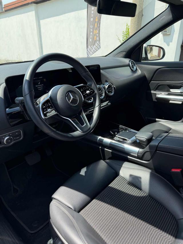 MERCEDES-BENZ EQA 250