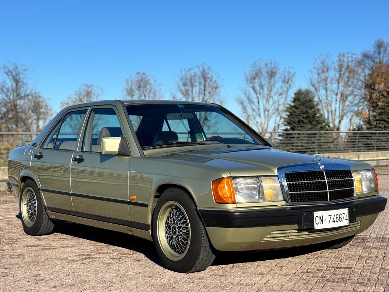 Mercedes-benz 190 2.0 E ASI SILBERDISTEL