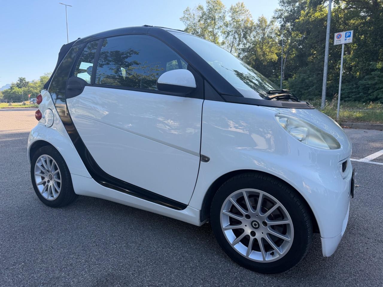 Smart ForTwo 1000 52 kW cabrio passion*Neopatentati*