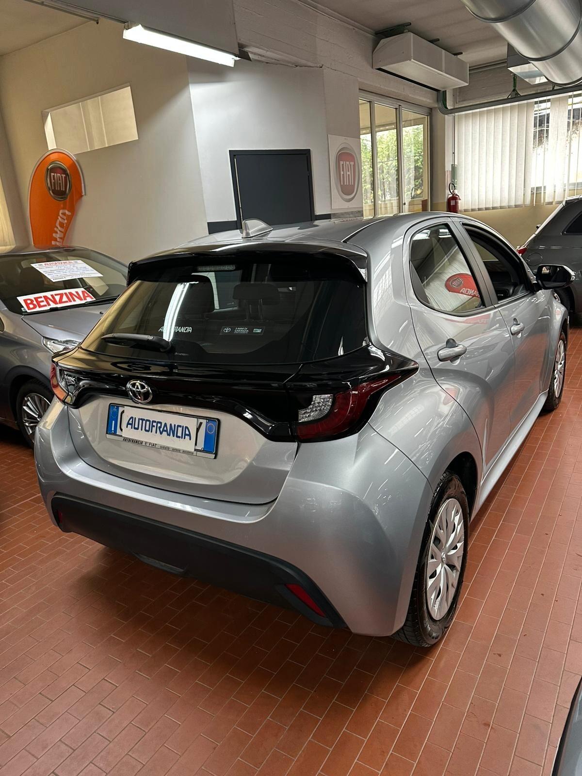 Toyota Yaris 1.0 5 porte Active