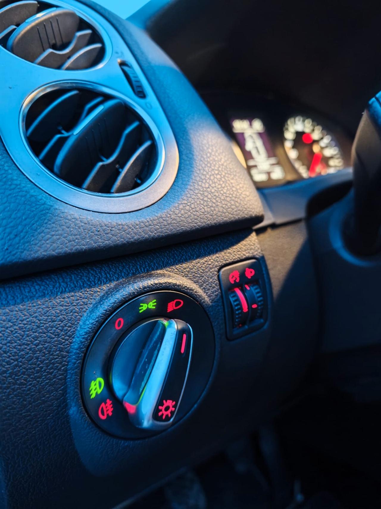 Volkswagen Tiguan 2.0 TDI DPF Trend & Fun BlueMotion Tech.