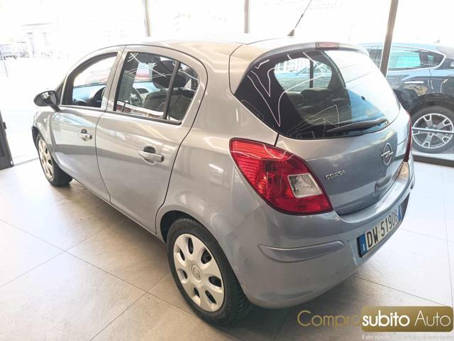 OPEL Corsa 1.2 5 porte Club