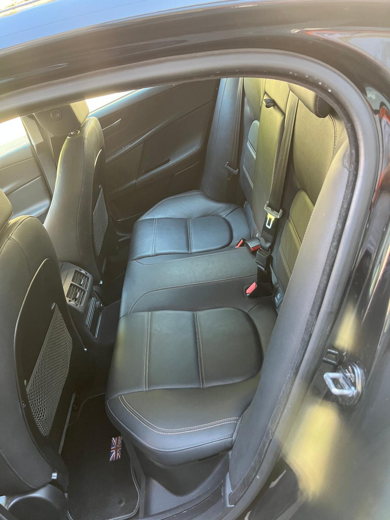 JAGUAR XE 2.0 D PORTFOLIO - CAMBIO AUTOMATICO - KM 78.111