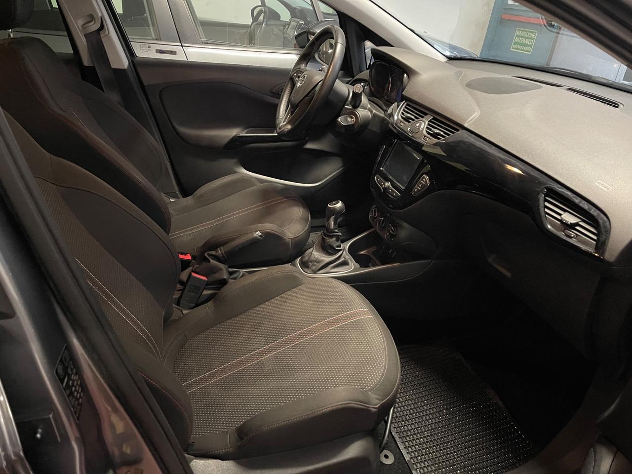 Opel Corsa 1.2 5 porte