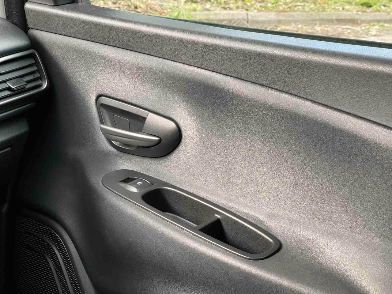 Lancia Ypsilon 1.2 69 CV 5 porte Elefantino NEOPATENTATI