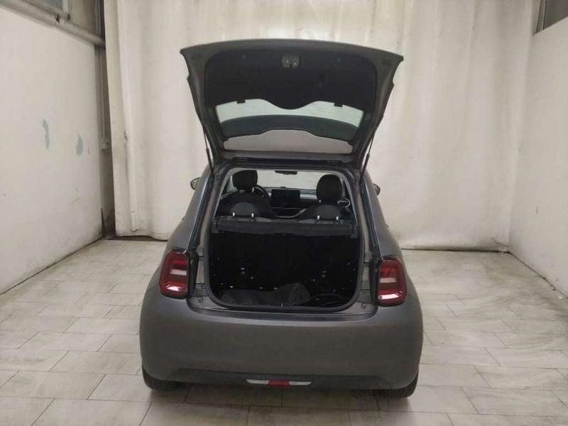 FIAT 500 500e 42 kWh La Prima