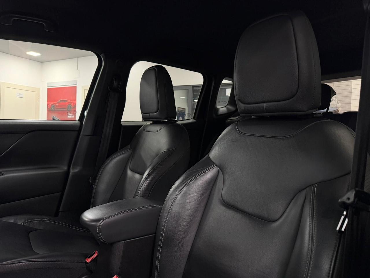 Jeep Renegade 1.6 Mjt DDCT 120 CV S