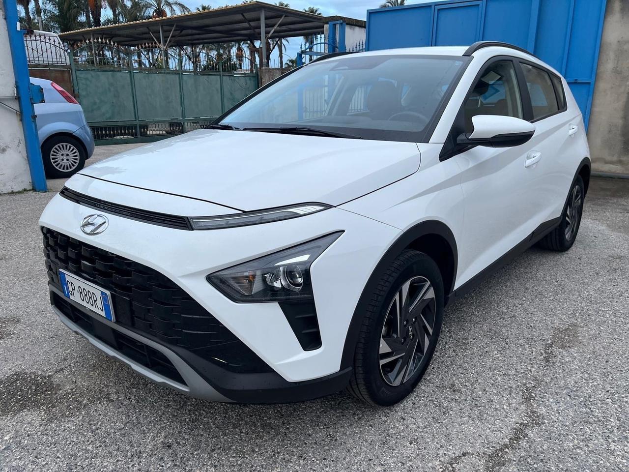 Hyundai bayon 1.2 hpi/benz-xline-full-2023