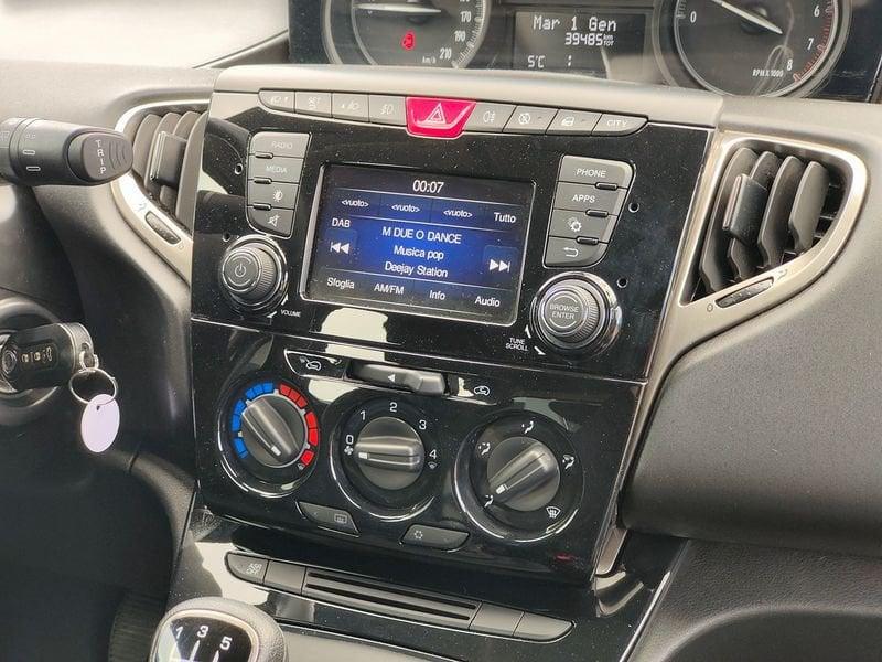 Lancia Ypsilon III 2015 5 Porte 1.0 FireFly Hybrid 70cv Gold S&S