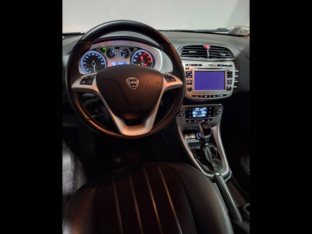 Lancia Delta 1.4 T-Jet Platino