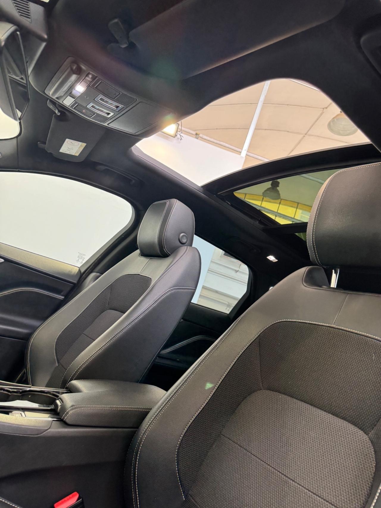 Jaguar F-Pace 2.0 D 180 CV AWD aut. R-Sport
