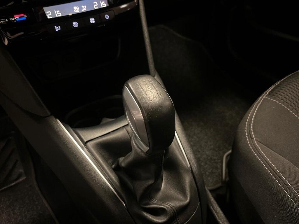 Peugeot 208 PureTech Allure neopatentati