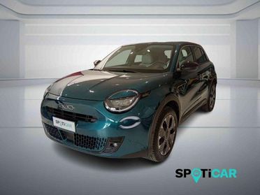 FIAT 600 Hybrid DCT MHEV La Prima