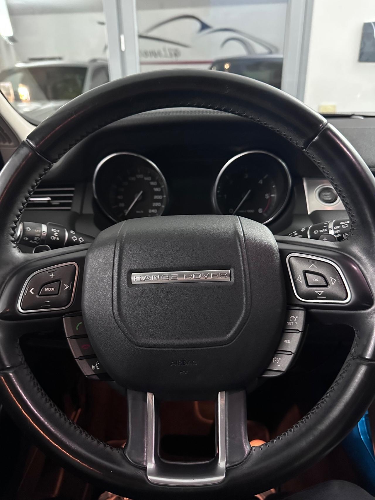 Land Rover Range Evoque 2.2 Sd4 5p. Pure