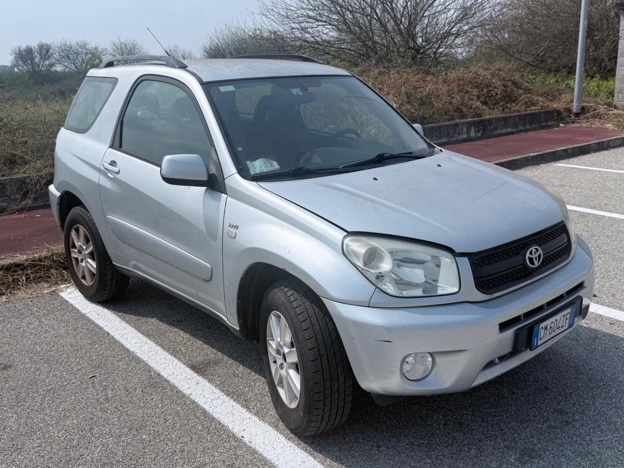 Toyota RAV 4 RAV4 2.0 16V cat 3 porte Sol