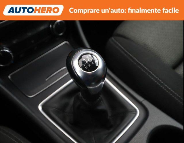 MERCEDES-BENZ GLA 200 d Business