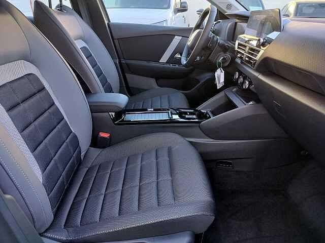 Citroen C4 Hybrid 136 e-DCS6 Plus *KM Ø*