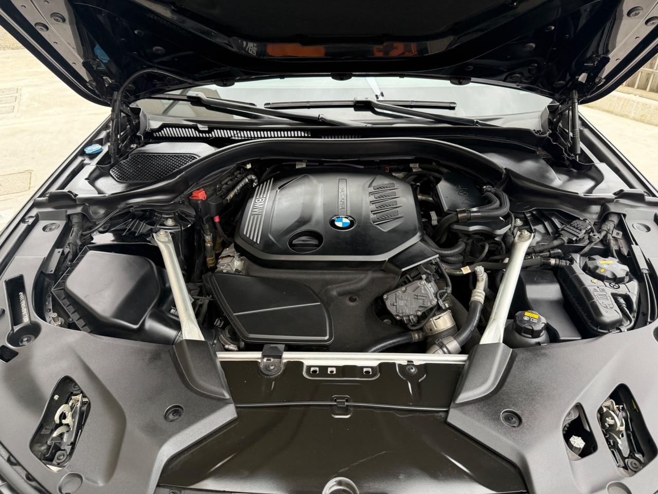 BMW 520d M-SPORT IBRIDO 190CV AUTOMATICO 63.000KM