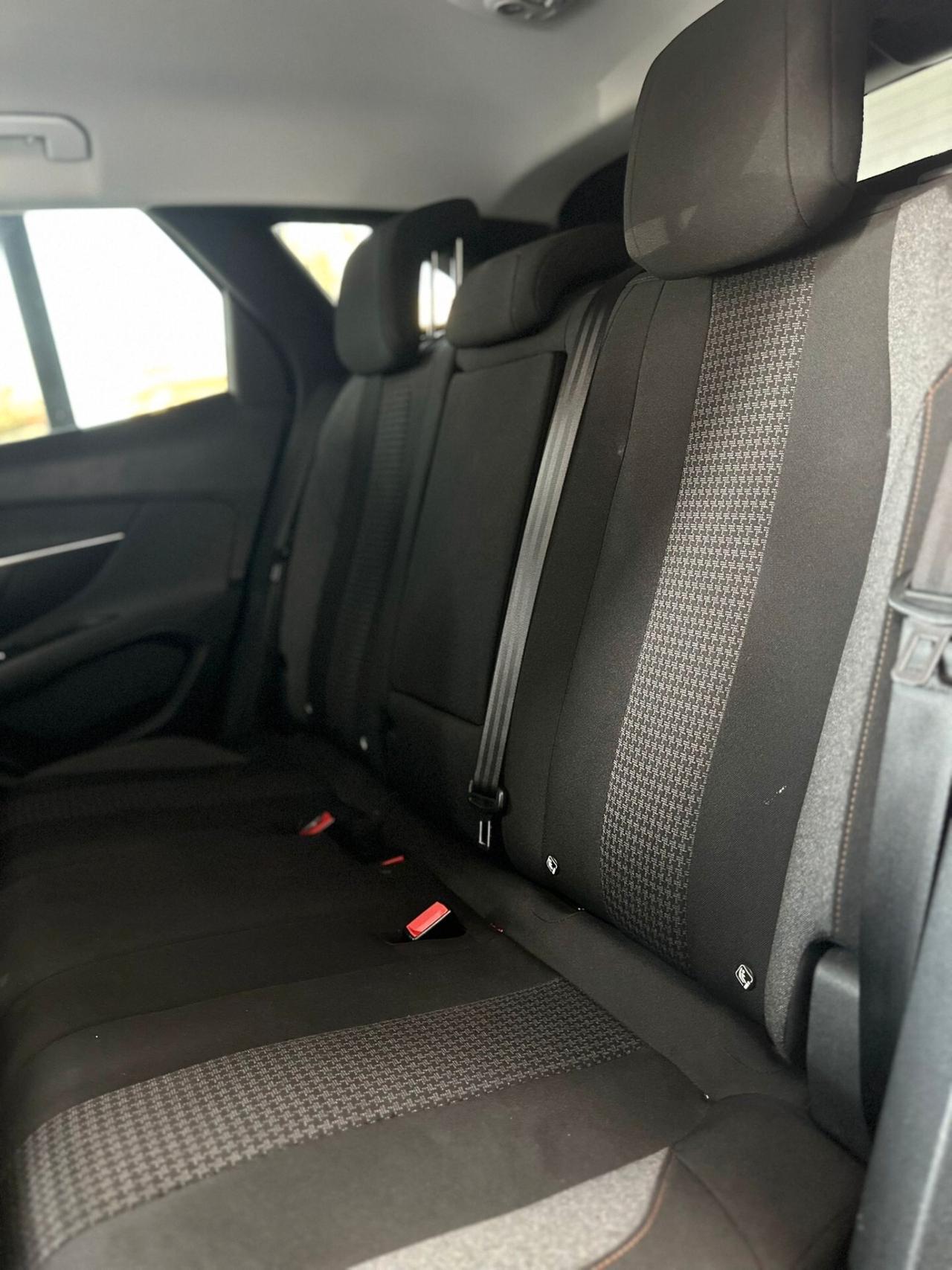 Peugeot 3008 1.5 BlueHDi 130cv Allure 2021
