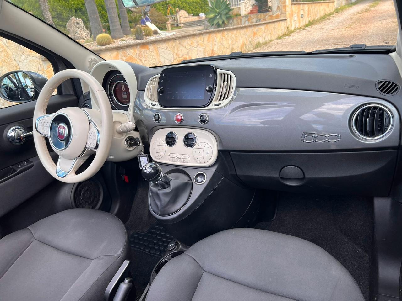 Fiat 500 C 1.0 Hybrid Dolcevita