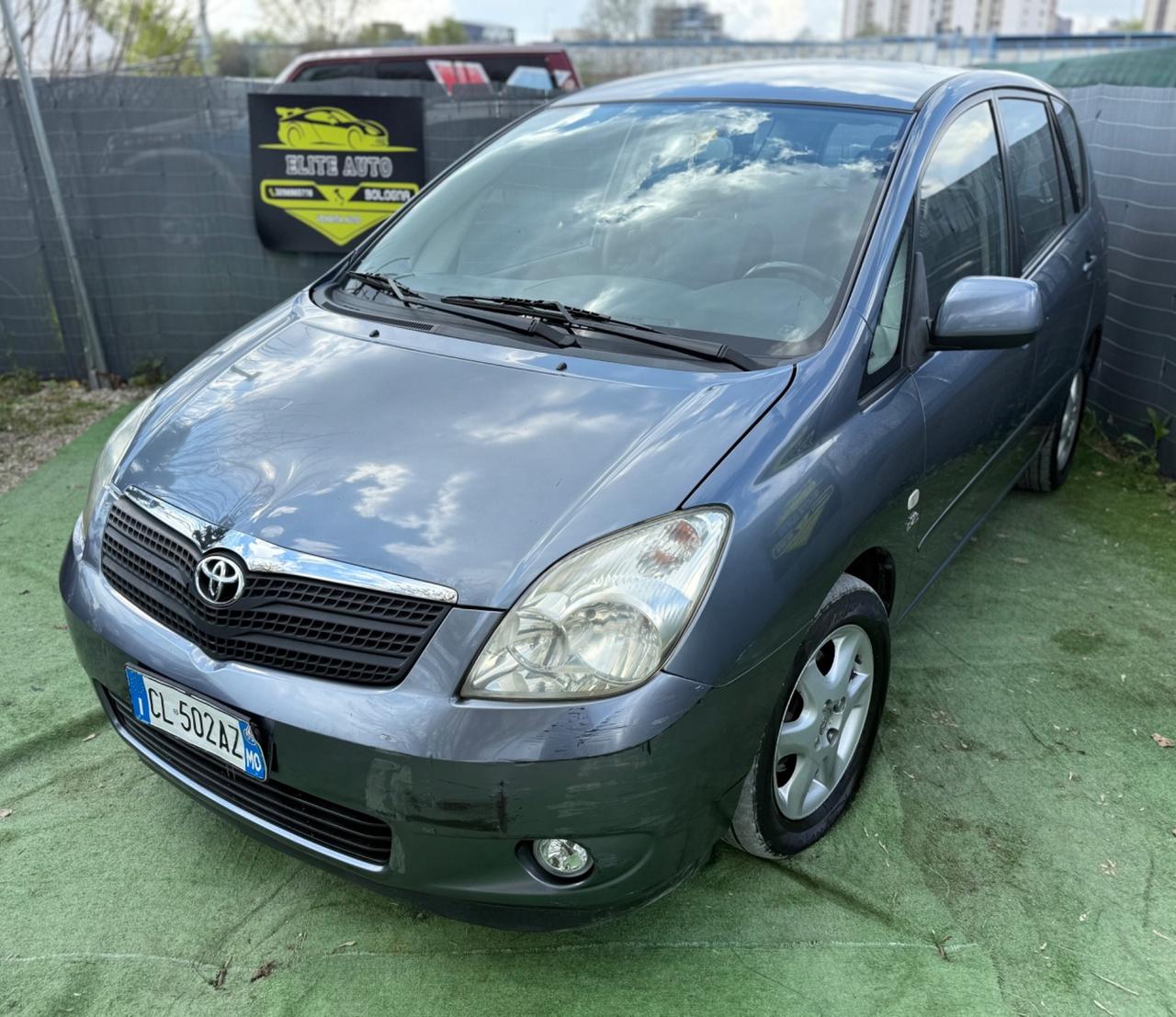 Toyota COROLLA VERSO 2.0 DIESEL NEOPATENTATI