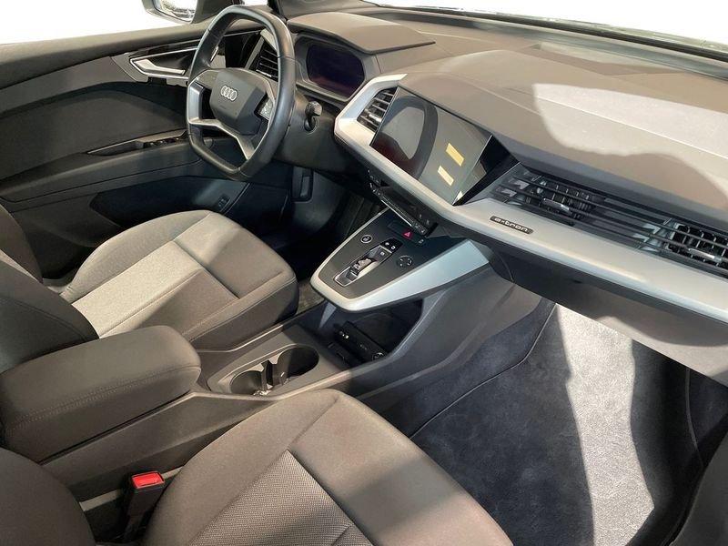 Audi Q4 e-tron Q4 Business Advanced 40 e-tron 150,00 kW