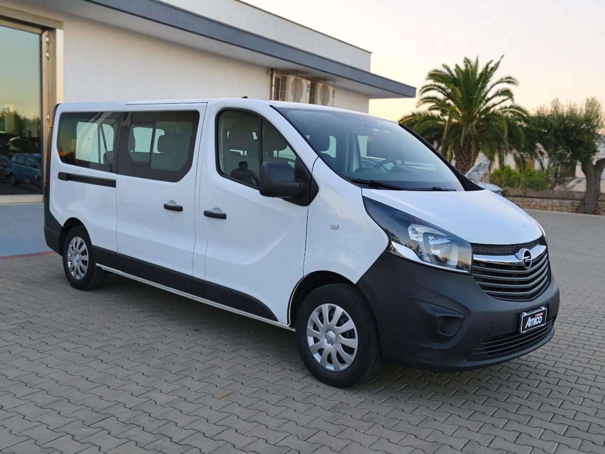 OPEL VIVARO 9 POSTI PASSO LUNGO + GANCIO