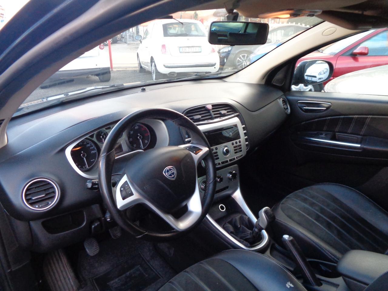 Lancia Delta 1.6 MJT DPF Oro