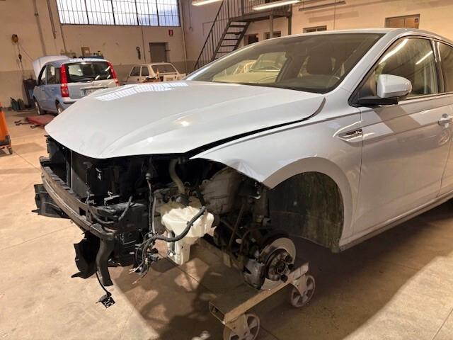 Volkswagen Polo 1.0 TGI 5p. BlueMotion Technology R-LINE