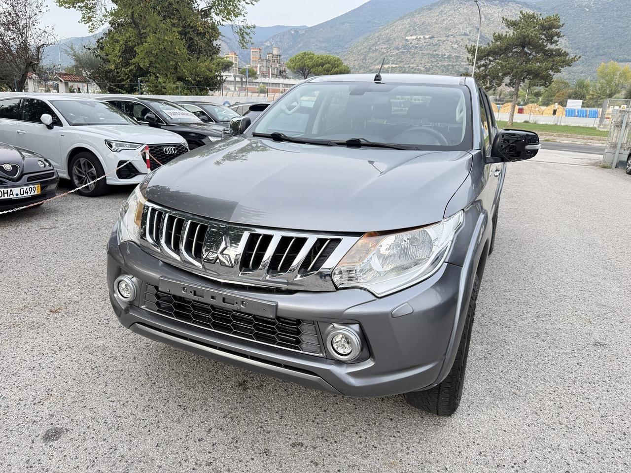 MITSUBISHI L200 DOPPIA CABINA 4X4 CAMBIO MANUALE