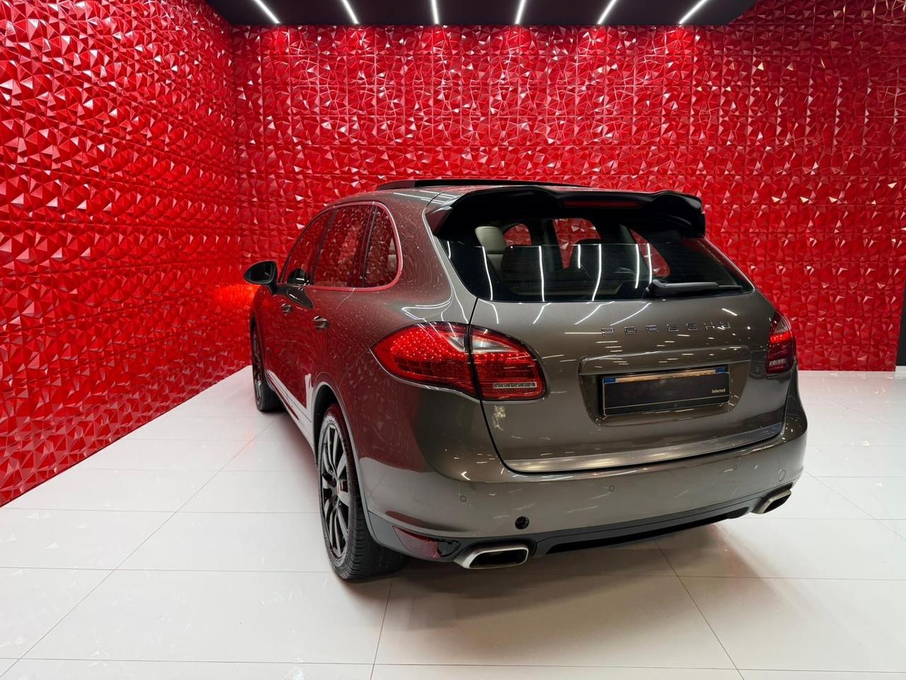 Porsche Cayenne 3.0 Diesel Platinum Edition 250Cv