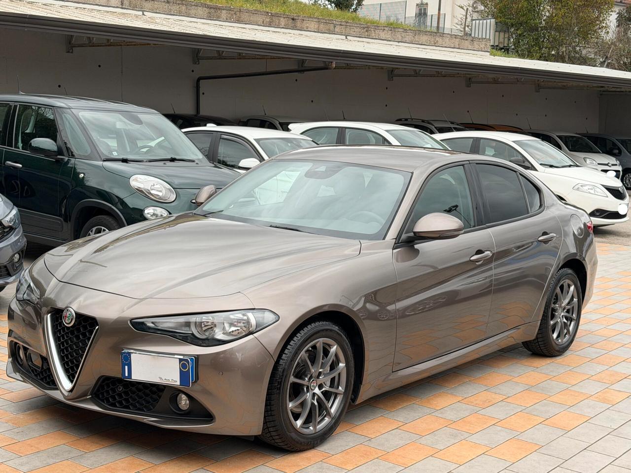 Alfa Romeo Giulia 2.2 TURBODIESL 180 cv. SUPER (Nav)