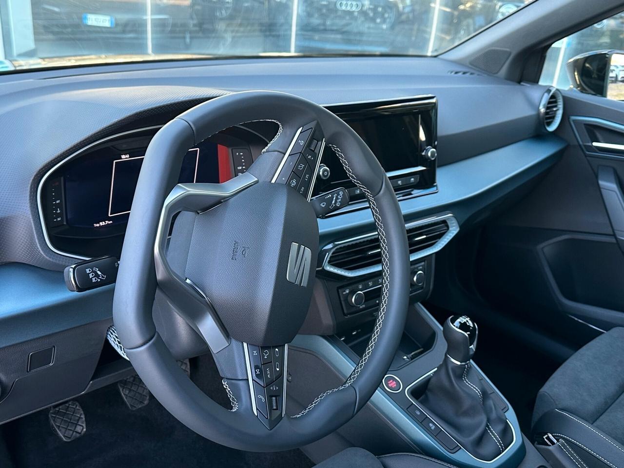 SEAT Arona 1.0 Xperience offerta T-Stock prezzo imperdibile